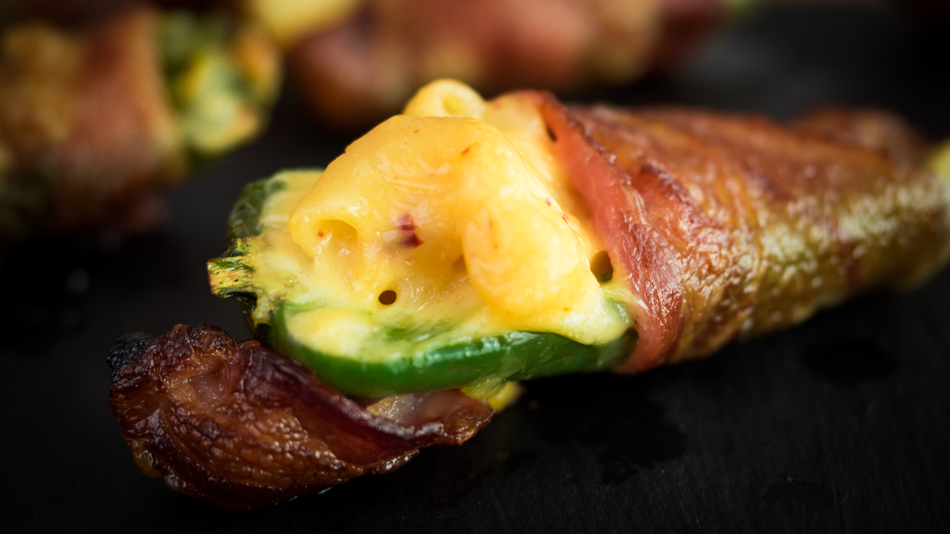 Bacon Mac n' Cheese Poppers